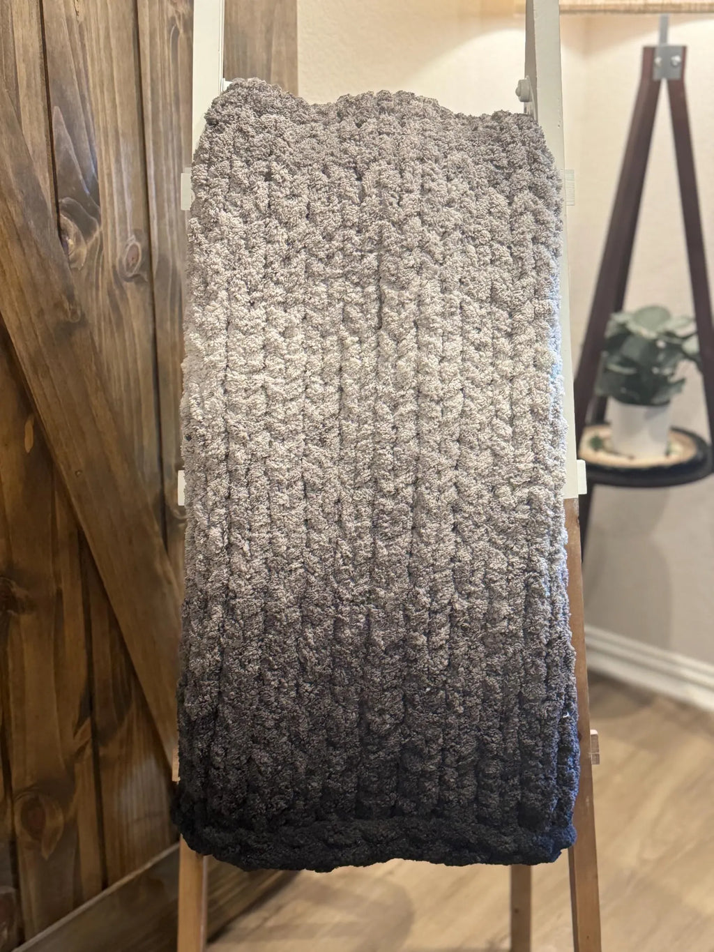 Chunky Hand Knit Blanket Ombré Phasing, Pick Your Size