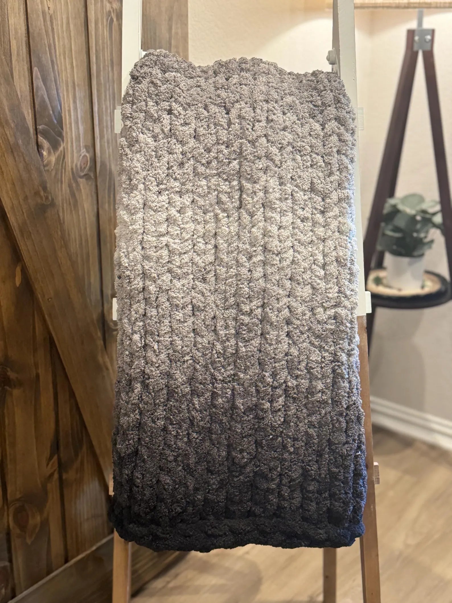 Chunky Hand Knit Blanket Ombré Phasing, Pick Your Size